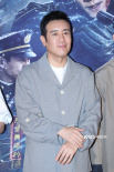 张艺谋《悬崖之上》首映 张译于和伟回忆托孤戏