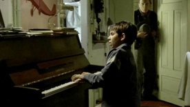佳片有约《钢琴小神童》推荐片段：初现端倪的天才钢琴少年