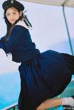 日系妹妹！杨超越晒水手服夏日写真 精致似洋娃娃