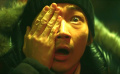 男子額頭開洞后，發(fā)現(xiàn)所有人變成詭異形態(tài)，嚇得連連后退！