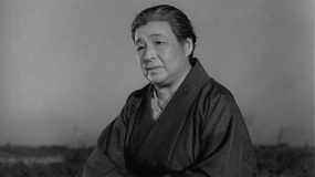 《東京物語》奶奶看孫子，竟然說出這么傷感的一句話