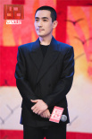 《1921》武汉路演 黄建新携朱一龙致敬抗疫英雄