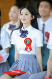 赵丽颖JK制服写真清纯发布 眉眼弯弯笑容明媚动人
