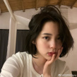 欧阳娜娜短发九宫格自拍 嘟嘴比耶眼神迷离撩人