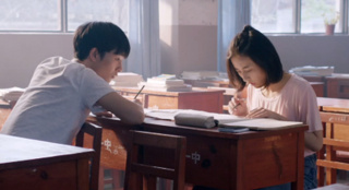 张子枫和张宥浩的演技在《再见，少年》里并没得到充分展示