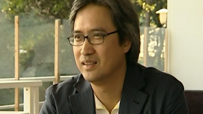 走进导演陈木胜的铁骨人生 感受他儒雅外表下的港式情义