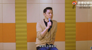 刘德华60岁生日为粉丝录视频动情演唱《忘情水》