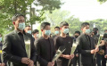 社会各界接力庆祝国庆节 《长津湖》主创赴抗美援朝烈士陵园