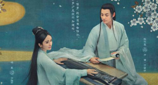 《斛珠夫人》曝海報(bào) 楊冪側(cè)身?yè)崆訇悅ヶ謭?zhí)書卷