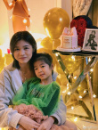 章子怡为小苹果庆生：希望你永远貌如花般美丽