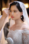 张婧仪《一见倾心》变新娘 复古婚纱造型温婉动人