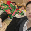 范丞丞“偷拍”杨迪贾玲 两人盖东北棉被呼呼大睡