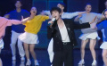 王俊凱帶來歌曲《奔跑的青春》 在歌聲中感受青春的力量