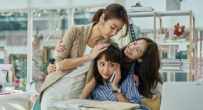 從打工人到創(chuàng)業(yè)者，她們是精誠合作還是誤解重重