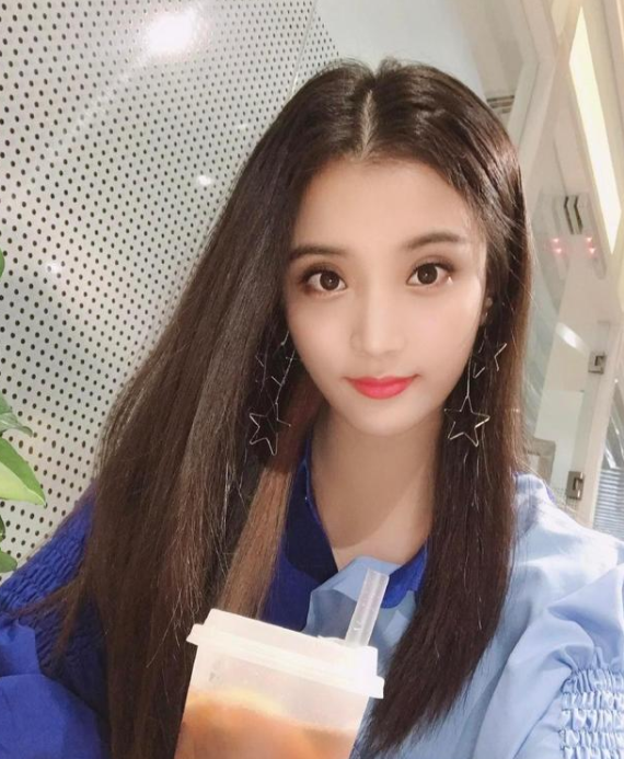 男籃球員趙繼偉求婚成功！曬與女友親吻照幸福官宣：祝福我們吧