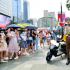 《光与夜之恋》首月预估流水过亿，腾讯PK叠纸赢了吗？
