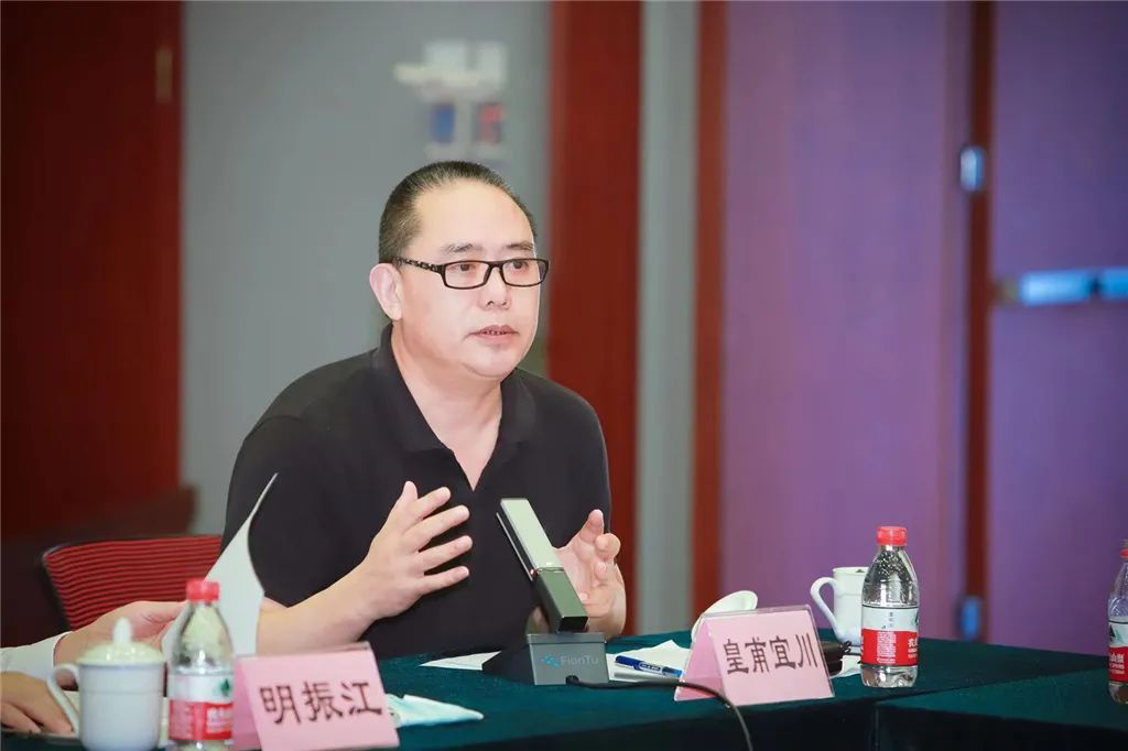 专家研讨《有我们无数的好兄弟》：中小成KAIYUN本战争题材电影的艺术探索(图3)