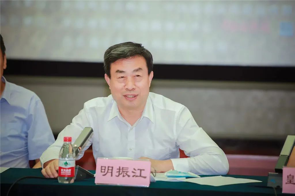 专家研讨《有我们无数的好兄弟》：中小成KAIYUN本战争题材电影的艺术探索(图6)