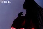 1月12日，《时装LOFFICIEL》在官方微博释出由景甜演绎的封面大片。照片中，景甜变换了多套以“花”为主题的穿搭，碎钻镶嵌的裙子闪耀亮眼。
​