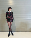美回16年前全盛期！39歲安妮·海瑟薇穿短裙秀美腿