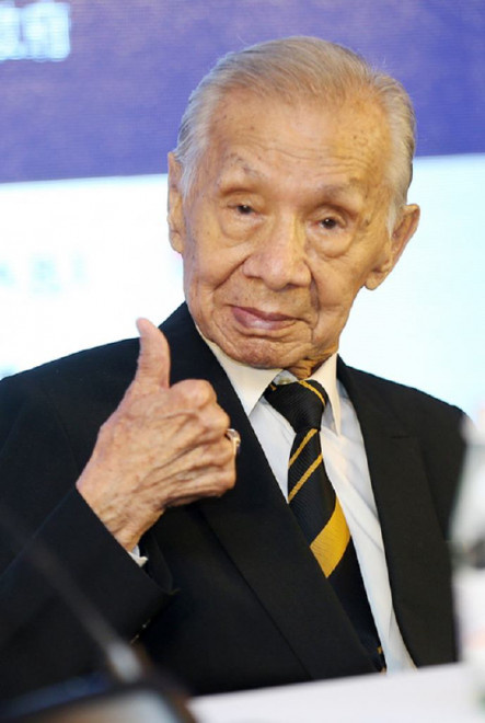 94版《倚天》“张三丰”扮演者常枫辞世 享年98岁