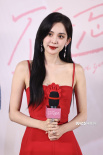娜扎《不要忘记我爱你》哭崩溃 现场分享爱情金句