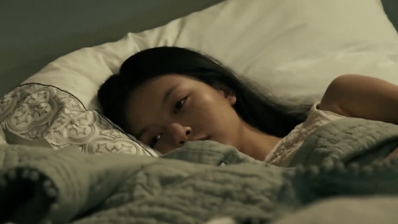 大追捕：女孩意外怀孕生下一子，养父得知后竟将其灭口