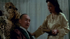 淮海战役：蒋介石冲人发火，宋美龄却不站他这一边