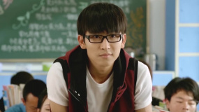 學生公然叫囂，老師決定給他一次挑戰(zhàn)的機會，全程高能