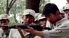 《狩獵者》02少年槍法精準 一發(fā)子彈直接爆頭日軍軍官