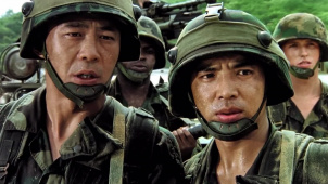 《冲出亚马逊》：中国士兵实弹演练勇夺第一