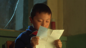 赤子威龙：小朋友念李连杰寄的信，梅艳芳一瞥发现是空白