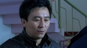 親兄弟明算賬，包工頭給農民工逐個結工錢