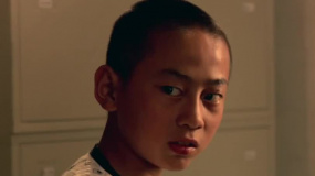 人贩子半夜偷小孩，结果被小毛孩耍了