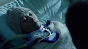 张孝全为了不让躺在病床上的白百何受苦，亲手关掉了氧气机