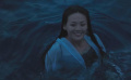 马思纯跳入海中，欧豪紧随其后，二人海中拥吻