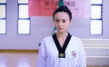女教练遇踢馆，一掌击飞踢馆人