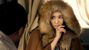 拳王动手欺负杨幂，没想到她看起来柔弱却这么能打