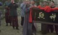 傻二用辮子打敗日本武士，父老贊其“揚我國威”