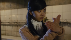 双向奔赴的爱情，谭松韵异地恋坐火车，连夜到学校只为见罗云熙一面