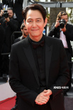 李政宰助力《分手的决心》戛纳首映 分享观影票根