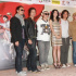 《东成西就2011》众星香港宣传 莫文蔚大派喜糖