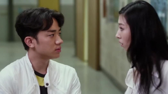 王祖蓝秒变男人婆，小事都会喋喋不休