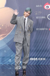 微博电影之夜群星闪耀 周冬雨李冰冰邓超等出场