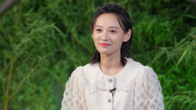 演員王西為中國(guó)長(zhǎng)春電影節(jié)創(chuàng)辦三十周年送上祝福