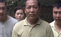 村长说要满足芳芳的愿望，芳芳直言想上学