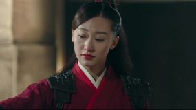 深夜伙计想调戏美女，结果反被打