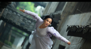 《白蛇傳說》曝港版預(yù)告 許仙與白蛇愛情成焦點(diǎn)