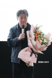 莫言《無負今日》首映笑侃余華：應該改行表演