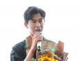 莫言《无负今日》首映笑侃余华：应该改行表演